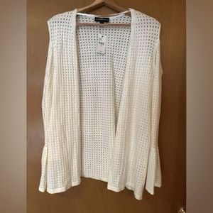 NWT Lane Bryant cold shoulder sweater with trumpet sleeves - size 18/20